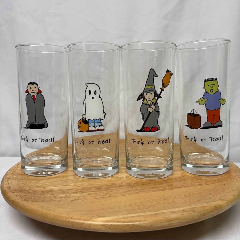 Set Of 4 Halloween 16 Oz Glass Tumblers, Witch, Ghost, Vampire, Frankenstein EUC